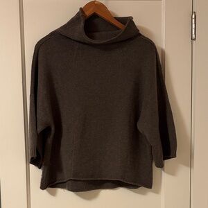 Italian Cashmere Sweater in Charcoal Gray